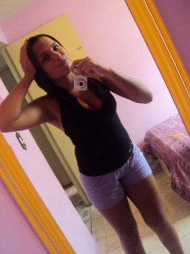 Acredite, sinta, sorria, chore, ame, viva, lute e perdoe! Porque a vida é feita de momentos..