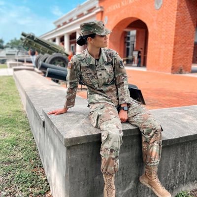 One of the first female Soldiers to earn the Ranger tab🇺🇸