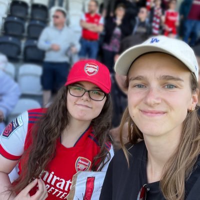 she/her | 23 | Doctor Who | Marvel | Yelena | TS ⎊ | Bly Manor | Killing Eve | Good Omens | Our Flag Means Death | Arsenal WFC