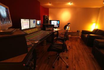 Audio post-production facility based in Dublin, Ireland. A division of Windmill Lane Pictures.