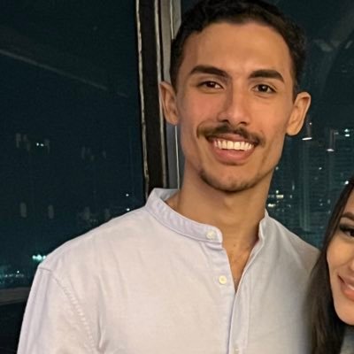 roger9mmmm's profile picture. .