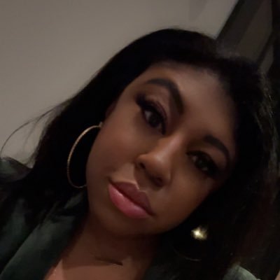 erilesxo's profile picture. This is not an image. This is God given. This is hard livin mixed with Riesling sippin. Spelman Alumna.