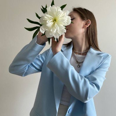 BoneHiram46068's profile picture. 🎀  🍦 ⋆ 🍬A vague vision, in order to realize it, need a light to shine, like to read, travel to make sincere friends. 🎀  🍇 ⋆ 🍉 🎀  🍇 ⋆ 🍉