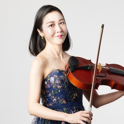 juliay_212's profile picture. Violin→Viola/Menuhin Academy🇨🇭/桐朋学園大学/桐朋女子音楽科/清明学園/お仕事やレッスン等に関してはDMにてご連絡くださいませ✉️