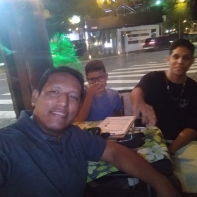 Pegue minhas ideias e mude o mundo. Faça acontecer, voce que tem dinheiro use-as transforme o mundo pra melhor