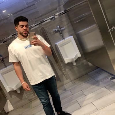 MoLoveeeeeeee's profile picture. #TeamNiceGuy CSU Alum 🐏