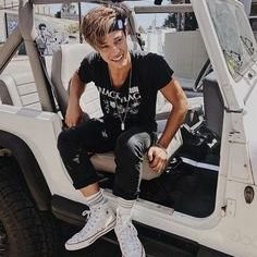 banksorton2's profile picture. Taken by @xwildxcherryx69
Age: 18
Son of: Sasha Banks & @TheRKOReturnz
Dad to @OrtonNathaniel4