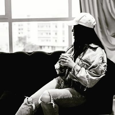 SaraAzi78173969's profile picture. 