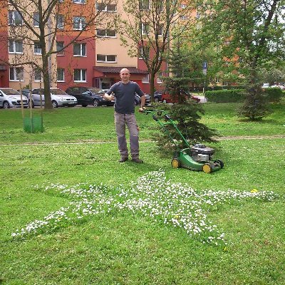 Wisła Kraków, kiedyś wdg obecnie beneficjent socjalistycznego państwa.Zawodowy kierowca miejskiego bombowca.