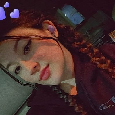 SaltyBrittles's profile picture. | 25 | Just your fav gamer chick 🤓 |