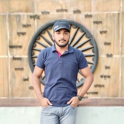 SinghVivek2706's profile picture. Aspirant