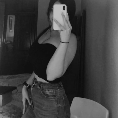 lydiss_'s profile picture. todo pasa por algo
