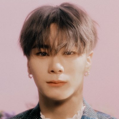universemoonbin's profile picture. 사랑하는 내 우주, 빈이에게