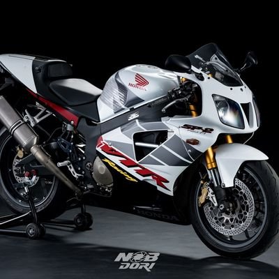 Do_0930's profile picture. バイクに乗ってる時はね誰にも邪魔されず自由で
なんというか救われてなきゃあダメなんだ　独りで静かで豊かで・・・
