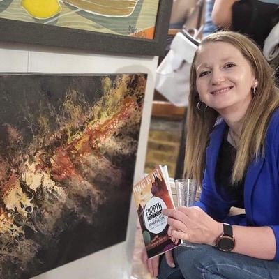 I'm an artist born in Kent. My creative work mainly includes drawing and painting. However, I do not limit myself to one idea, concept or style.