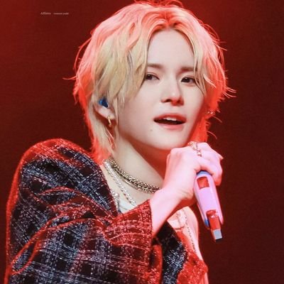 TREASURE| NCT DREAM|Stray kids
😜🤪
ultimate bias Doyoung&Yoshi