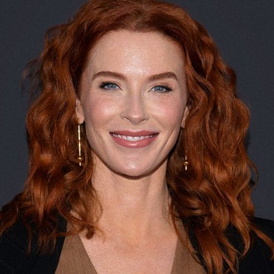 Your daily source for all the latest updates & news regarding the wonderful actress @BridgetRegan!