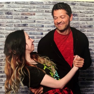 mostly SPN addicted | Heller | Misha Collins is my superhero | The Witcher obsessed | Proud Dog Owner | GISH | in love with the God of Mischief | check carrd