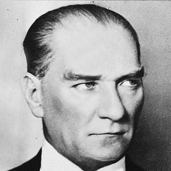 elifnasoguz's profile picture. Öğrenmeyi sever, çalışır, üretmeye çalışır./ Eğitimci/📚 Kendine Marangoz/👩‍🔧👩‍🏭 Montessorici/📏🎈 İç Sesleri Bakanı🧏 Web Adresi: