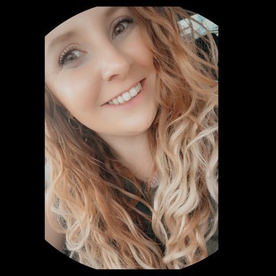 29•Mom to Reagan Dawn Smith-Garner•Admissions Director• 👻Megan4smith