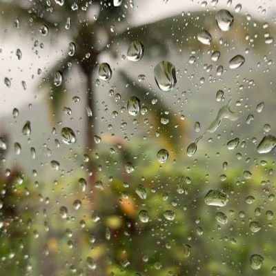 Amateur enthusiast into hurricanes and climate/atmospheric science