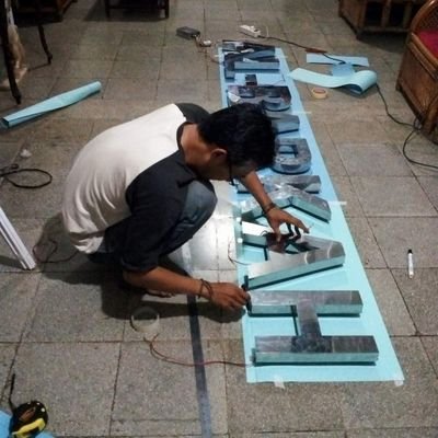 Terima pesanan letter sign ( huruf timbul ), lambang, neonbox, papan nama dll
