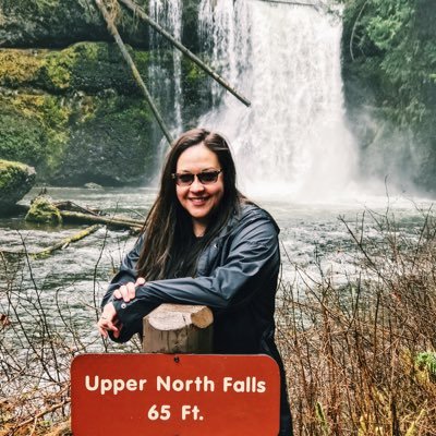 MapHobbit's profile picture. Geographer. 🌎 Christian. Introvert. Hobbit. Trekker. Coffee addict. ☕️Clarinetist. ✨ Rom. 8:38-39