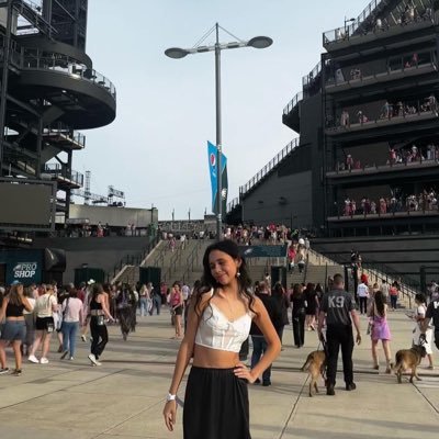 gabsva03's profile picture. pleasing never perfect // block me out by ga #1 fan