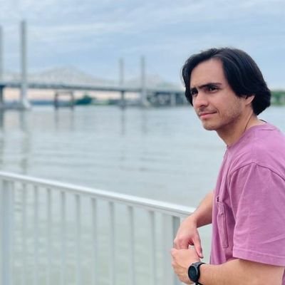 draguilara's profile picture. Viviendo la ingeniería.