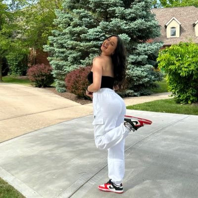 hannah_xo13's profile picture. dog mom🐶