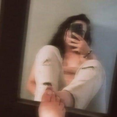 Otragilmas's profile picture. Apureña, Independiente.
Siempre tengo hambre.
En persona no hablo mucho
Rossonera ⚽🔴⚫