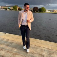 Trev (@trev_knows) 's Twitter Profile