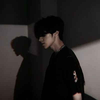 negative_Lv's profile picture. ☠️