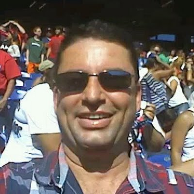 YuriSaenz740579's profile picture. 