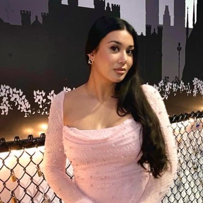 __maimoona's profile picture. ig: mxiimoona