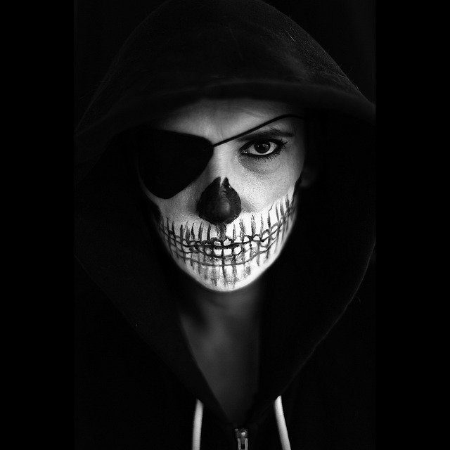 MonicaTalaver14's profile picture. intentando remar y no ahogarme!