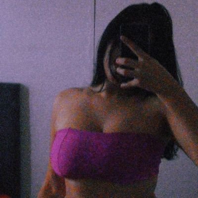 GomeessEmilly's profile picture. insta 🦥@emilly_gomeess