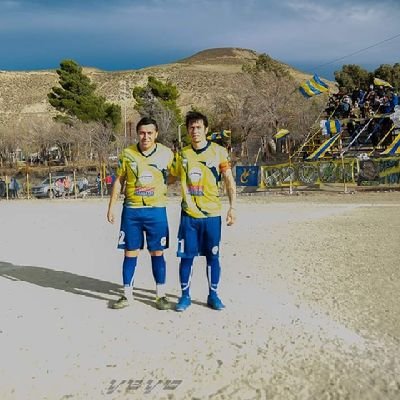 ▪️Oeste Jrs🟦🟨⚽💪🏼
▪️CABJ💙💛💙
▪️Tahi, Belu & Mati👨👩👦🥰❤️
▪️24 años