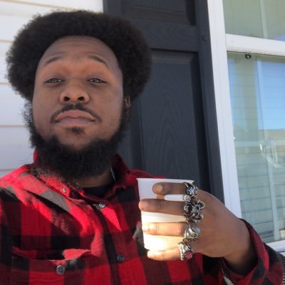 C0reWh0re's profile picture. Sex, Drugs, and Rock n Roll 🤘🏻