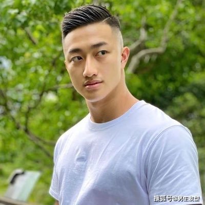 tomg989955's profile picture. 