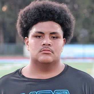 Christ Follower.✝️ 🇼🇸🇦🇸Saint Francis HS ‘25 OL/DL 3.1 GPA 6’5 315 3⭐️