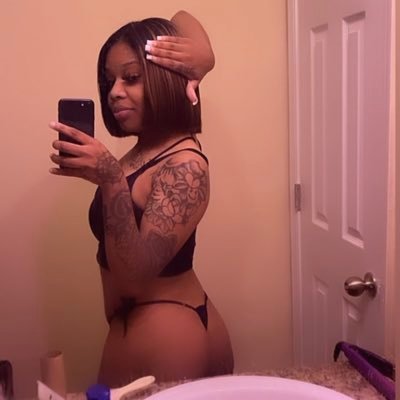 21 | ♓️ | 🏳️🌈 | 🎵 “ I’m a very freaky girl ” 👅💦 #MONEYFIRST💸🥇