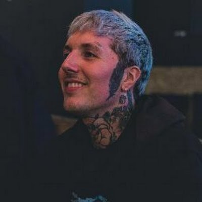 posthuman321's profile picture. 