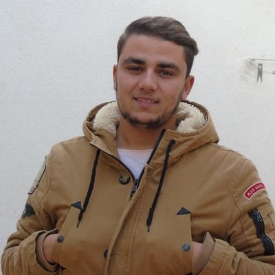 صحفي ومصمم غرافيك بإذاعة الجزائر الدولية ( سابقاً )
Journalist and graphic designer at Radio Algeria International ( previously )