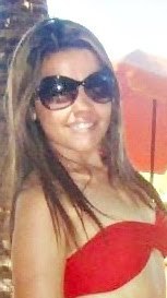 Se Deus encheu tua vida,
de obstáculos, é porque Ele acredita na tua capacidade de passar por cima de cada um.