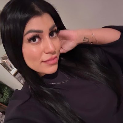 LydieGarni17045's profile picture. 