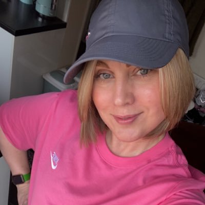 Floodstar77's profile picture. #WBA ⚽️🐶🌷🥂💃🏼⚡️☀️🌈☕️🎧🙌🏻🏖🏡🛍🖼⛵️🎭📚💕🌹🧚🏻‍♀️