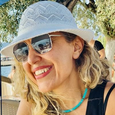 25. yılına yürüyen
Türkçe Öğretmeni
💙🕊TEK LİDERİM ve REHBERİM ATATÜRK'tür💙🕊
Esiyle,çocuklarıyla,kedisiyle mutlu.👨👩👧👦 😺
DM❌