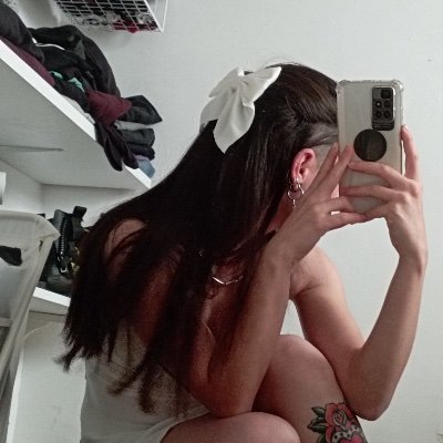 neat_kiddo's profile picture. Former Archeologist // Product Design
I like to workout and invest