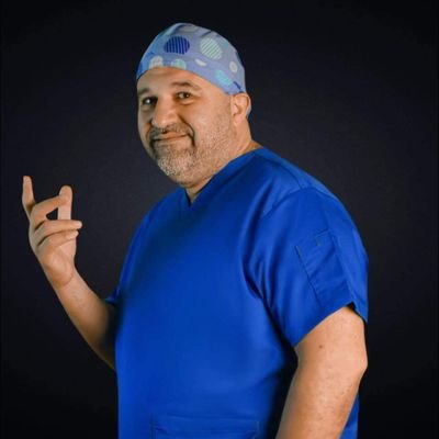 Kamelclinic1's profile picture. الحساب الرسمي للبروفيسيور إبراهيم كامل أستاذ جراحات التجميل والحروق والوجه والفكين بكلية الطب جامعة عين شمس.